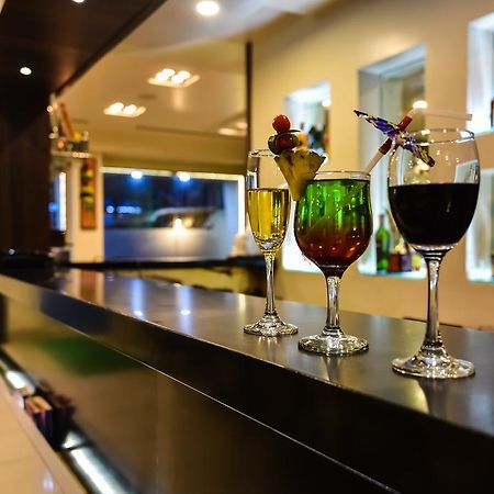 Hotel Peace Park Panvel Luaran gambar