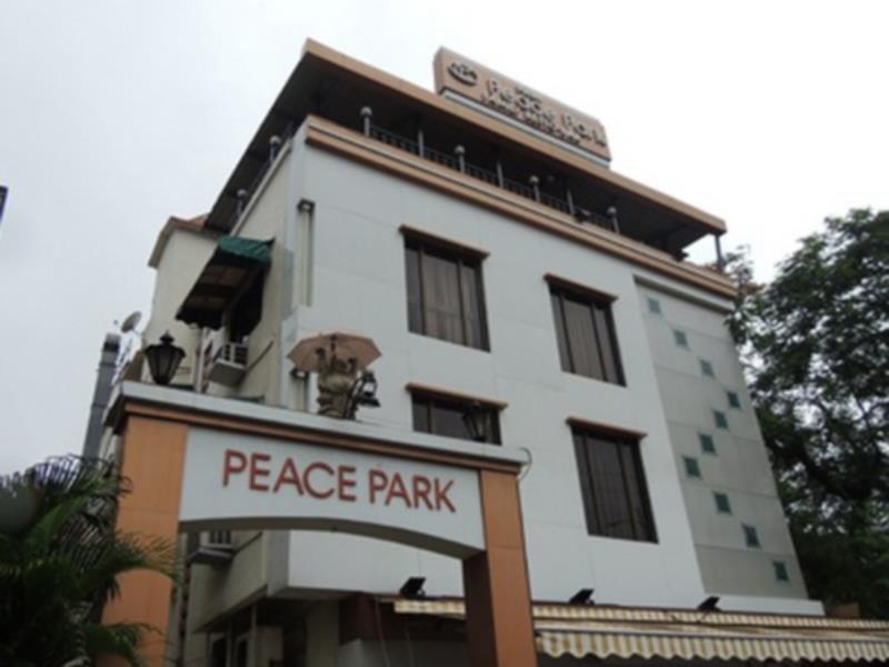 Hotel Peace Park Panvel Luaran gambar