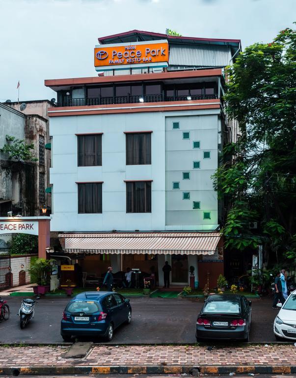 Hotel Peace Park Panvel Luaran gambar