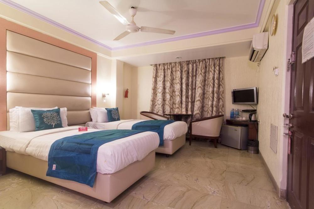 Hotel Peace Park Panvel Luaran gambar