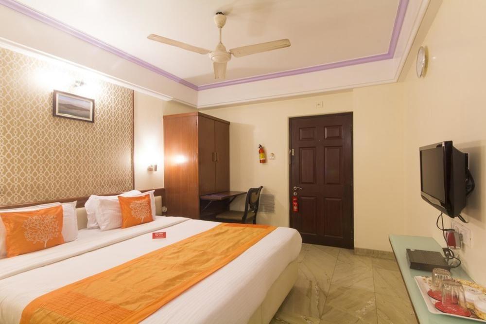 Hotel Peace Park Panvel Luaran gambar